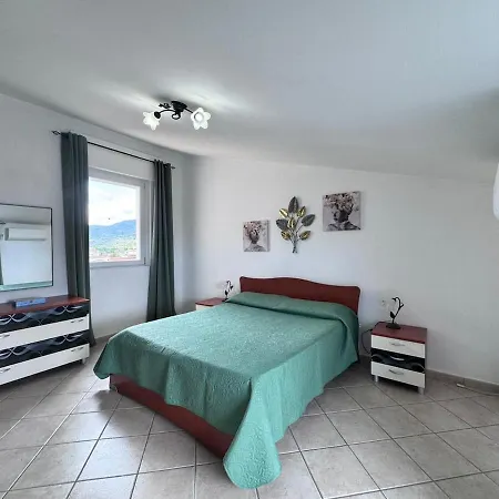 Lejlighed Corso Vittorio, 2 Bedrooms Panoramic Balcony Tortolì