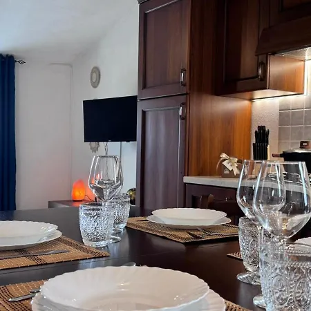 شقة Corso Vittorio, 2 Bedrooms Panoramic Balcony Tortolì
